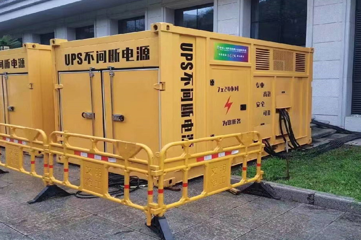 建邺发电机租赁施工现场